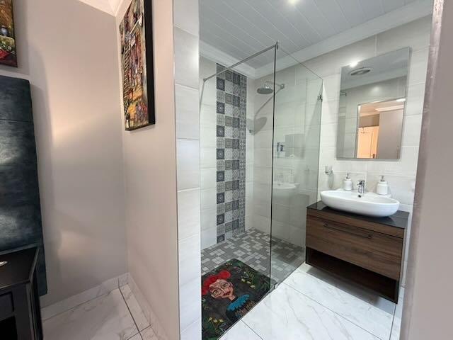 4 Bedroom Property for Sale in Monte Christo Western Cape